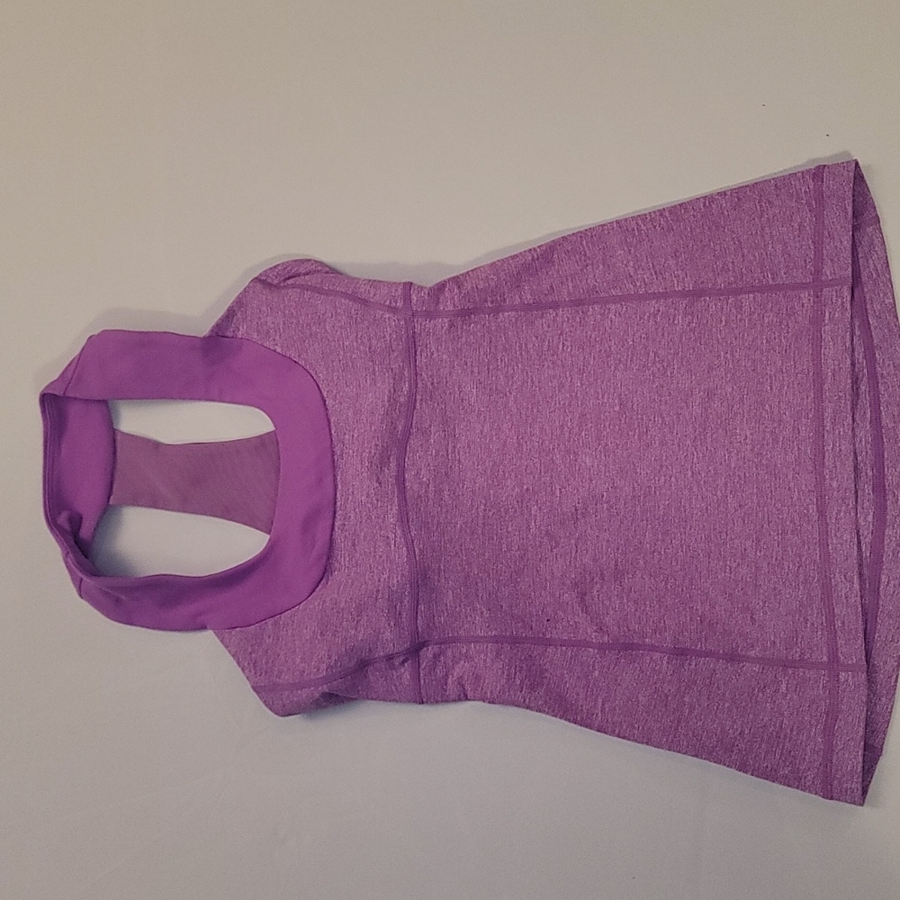 Lululemon top
